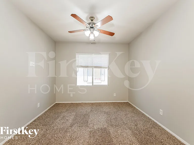 10828 Avenzano St — Photo 13