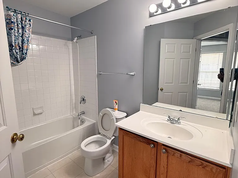 100 Colts Neck Dr — Photo 16
