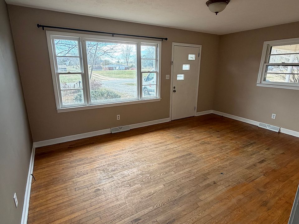 1st image of 1842 Orchard Dr