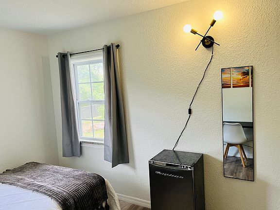3rd image of 203 Forest St #14964168