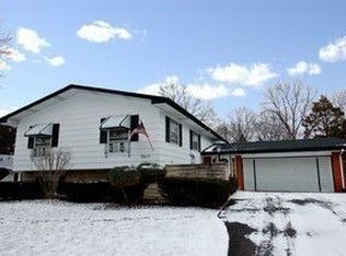 5613 Snowdrop Ln, Lisle, IL 60532