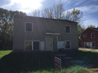 518 Nicholas St, Waterloo, IA 50707