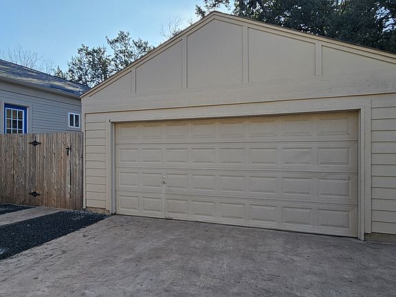 3rd image of 263 Mooring Cir APT B