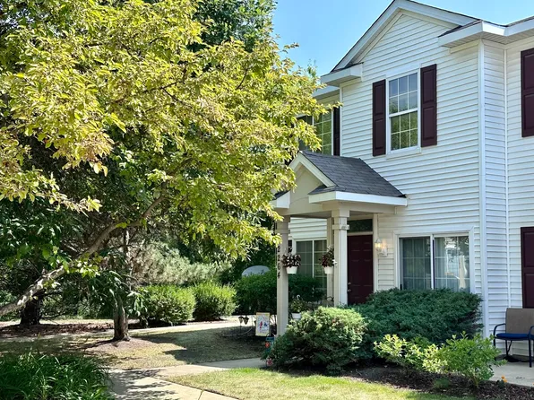 2264 Reflections Dr, Aurora, IL 60502