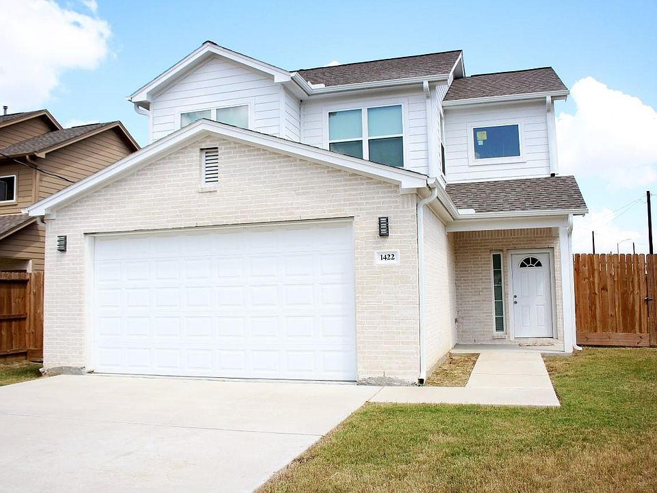 1st image of 1422 Esther Drive