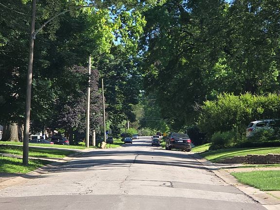 4th image of 5339 Outlook St