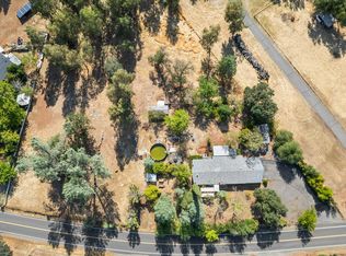 14086 Old Oregon Trl, Redding, CA 96003