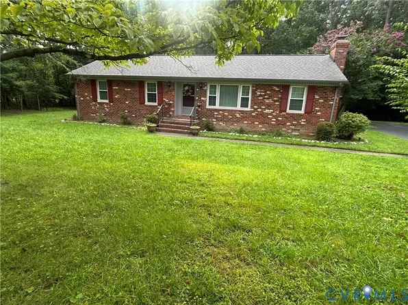 11146 Holly Berry Rd, Ashland, VA 23005