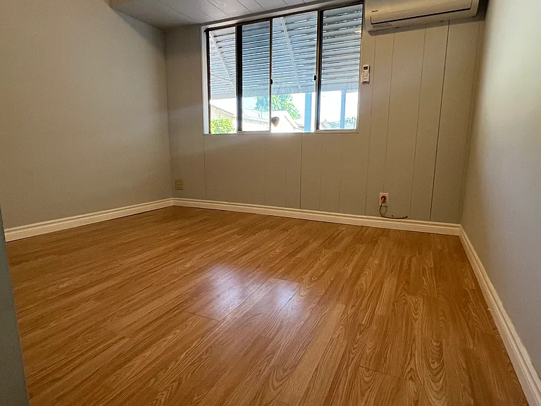 3343 E Del Mar Blvd #B — Photo 7