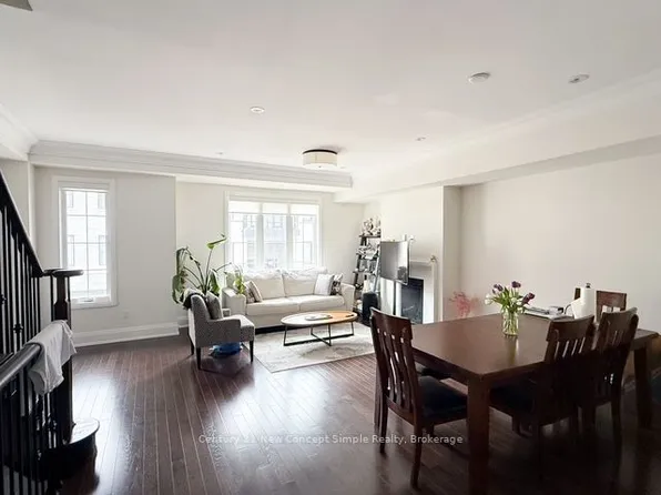 388 Highway 7 E #Townhouse 7, Richmond Hill, ON L4B 0C5