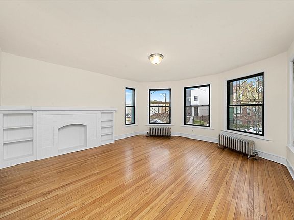2nd image of 2330 N Spaulding Ave #804