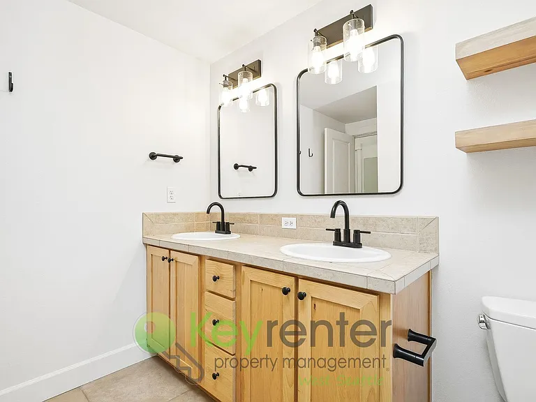 2634 SW Myrtle St — Photo 19