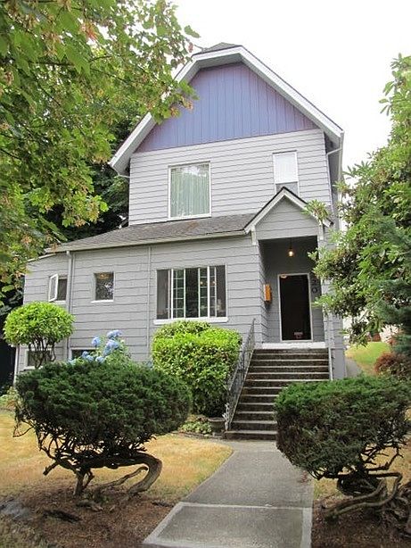 1st image of 220 N Tacoma Ave APT 3