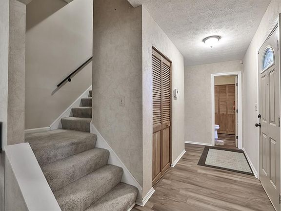 3rd image of 120 Chapel Hill Dr #120