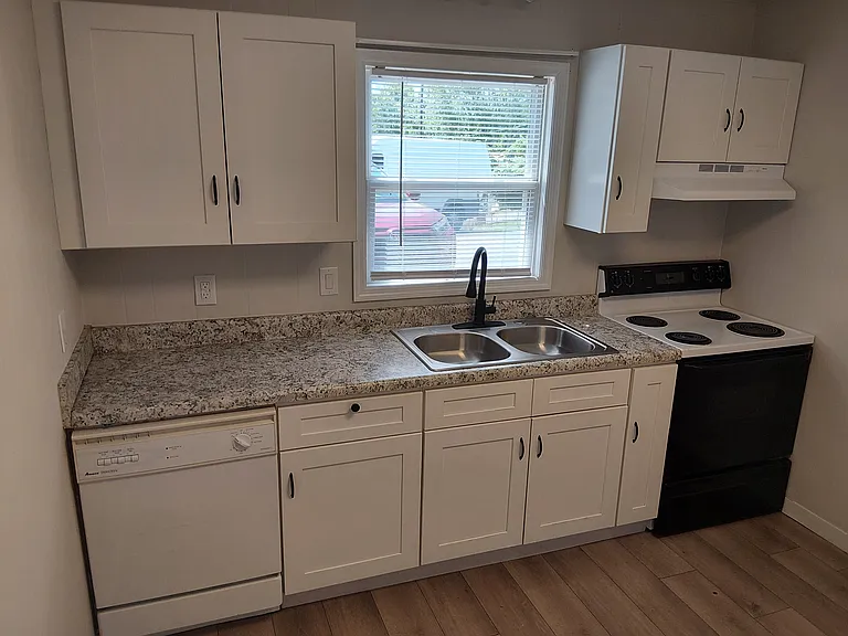 146 Blakemore Cir #2 — Photo 10