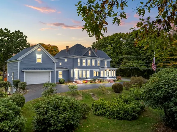 46 S Hampton Rd, Amesbury, MA 01913