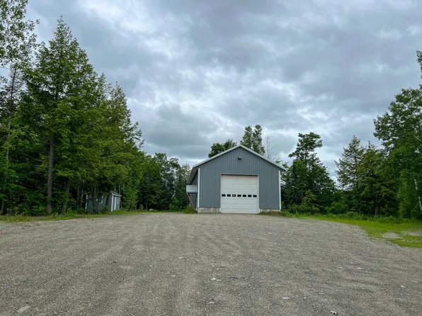 36 Oak View Lane, Enfield, ME 04493