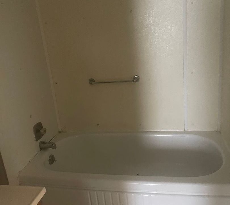 43 W. Lewis Apartment Rentals Divernon, IL Zillow