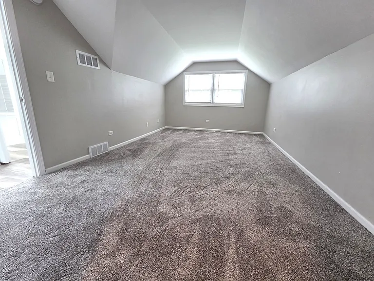 32W266 Glos St — Photo 14