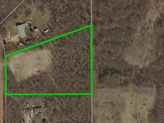 4th image of 110 Tawatinaw Dr