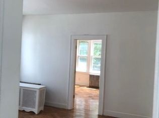 425-427 Leslie St, Newark, NJ 07112