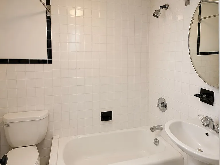 341 W 84th St #G — Photo 8