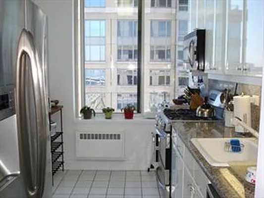 Rented by Douglas Elliman | media 16