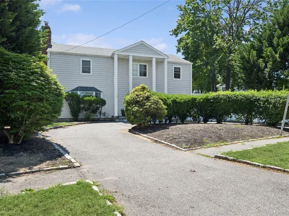1954 Kirkwood Avenue, Merrick, NY 11566