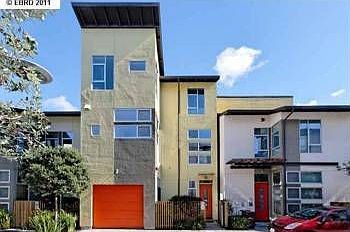 1st image of 8 Moss Ln