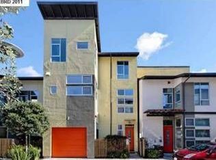 8 Moss Ln, Oakland, CA 94608