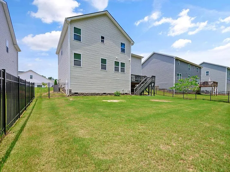 155 Rossell Park Cir — Photo 42
