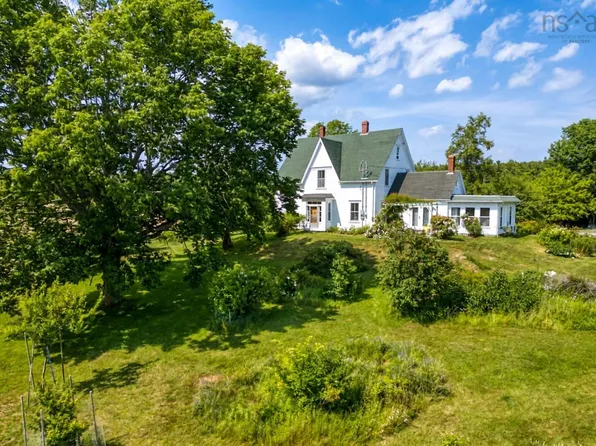 1036 Oakland Rd, Oakland, NS B0J 2E0