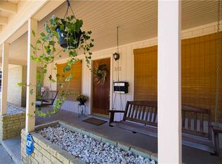 2112 Grandview Dr, Fort Worth, TX 76112