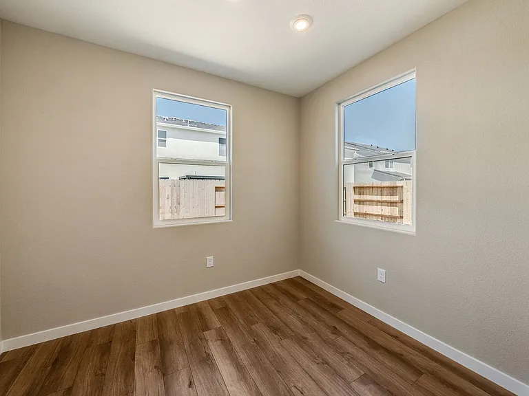 8326 Mincey Way — Photo 15
