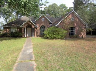 18 Glade St, Pineville, LA 71360