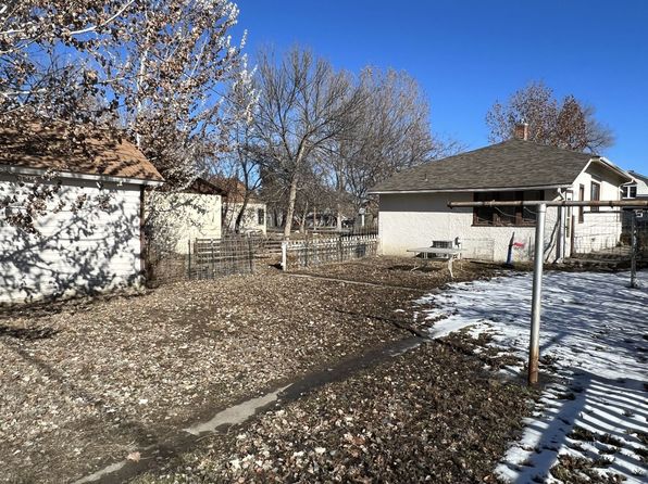 711 N Custer Ave, Miles City, MT 59301
