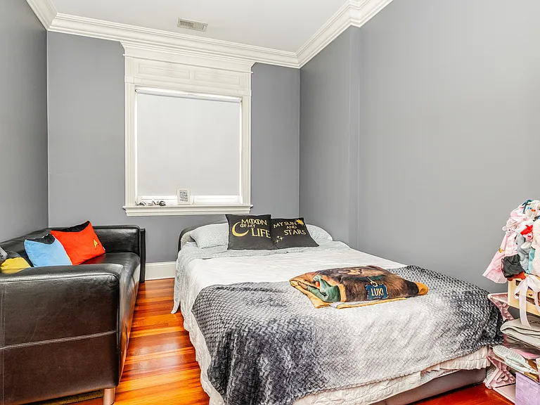 2540 W Diversey Ave #401 — Photo 11