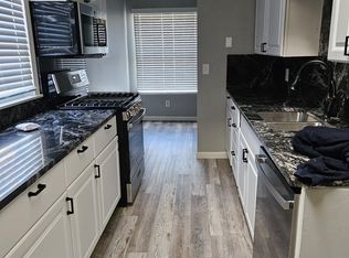 2014 N 60th St, Omaha, NE 68104