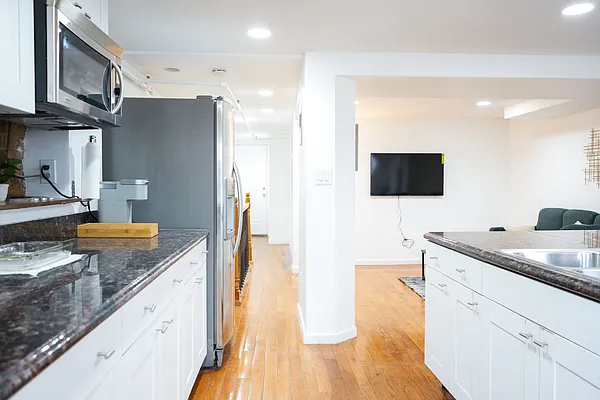 Rented by Douglas Elliman | media 4