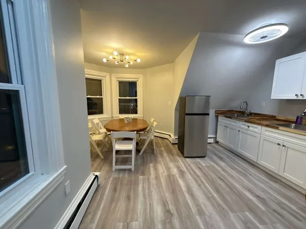 362 Hope St, Providence, RI