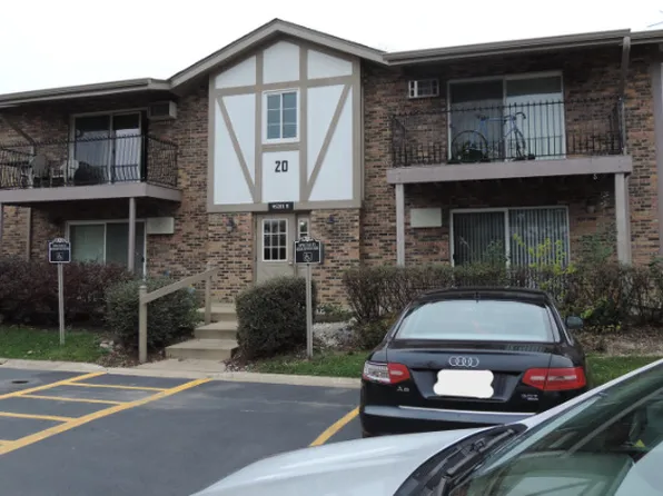 9S201 Lake Dr #20B-105, Willowbrook, IL 60527