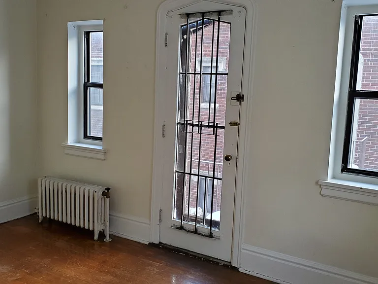 77 East Blvd #10 — Photo 2