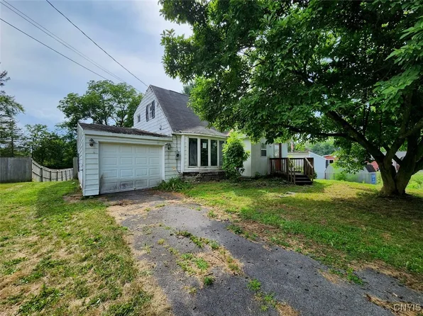 8241 Oswego Rd, Baldwinsville, NY 13027