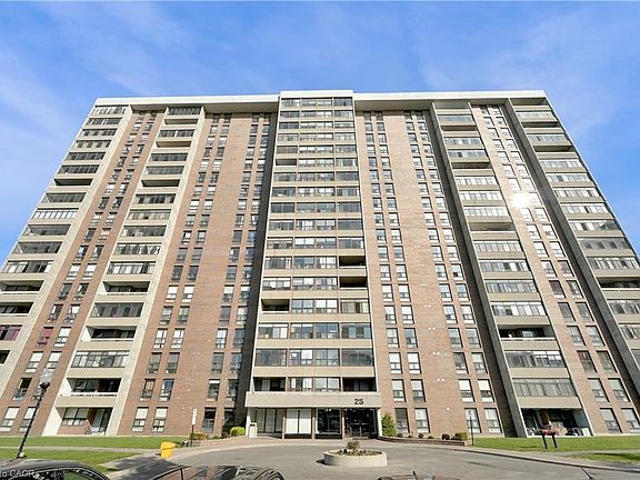 3rd image of 25 Kensington Rd #1612