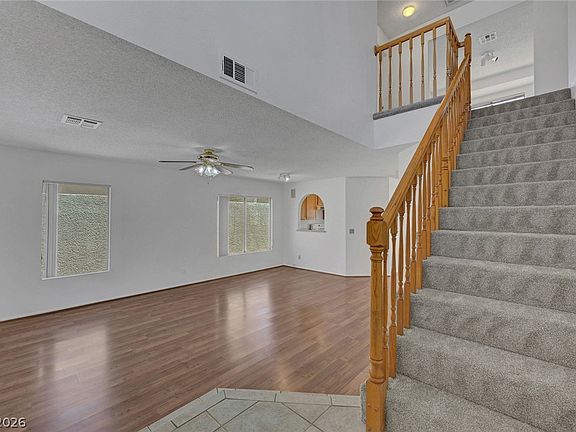 2nd image of 1465 Lodgepole Dr