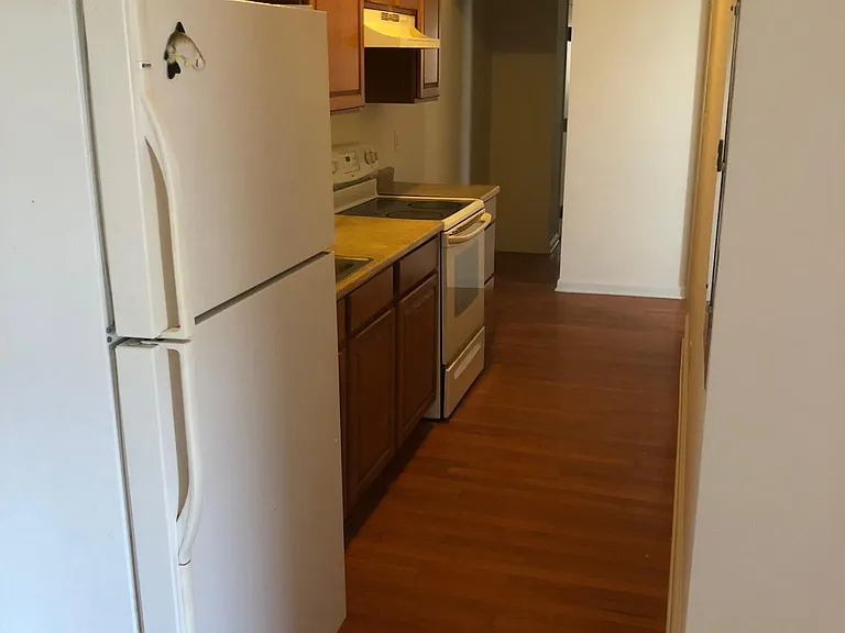 203 New London Rd — Photo 6