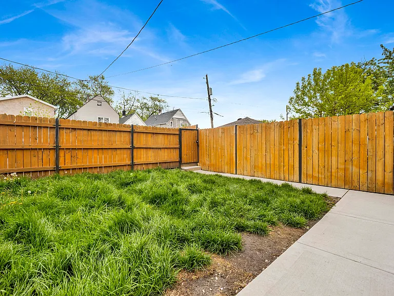 1821 N Tripp Ave #2 — Photo 27