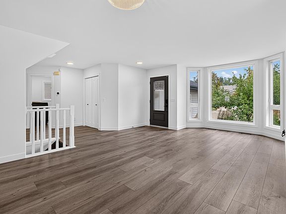 4th image of 229 Hillcrest Ct