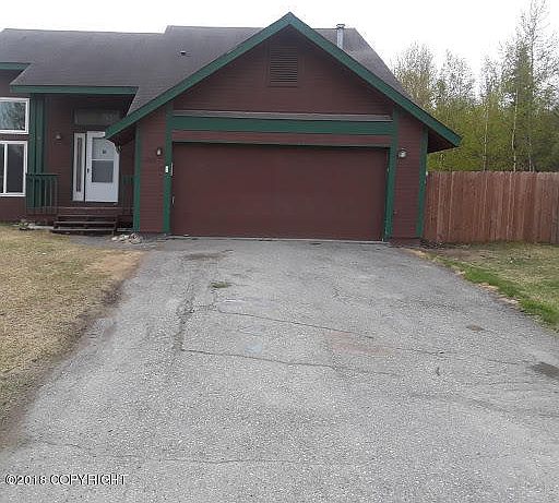 2nd image of 1260 W Woodstock Dr