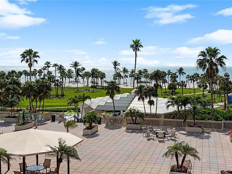 4031 Gulf Shore Blvd N #3B — Photo 10
